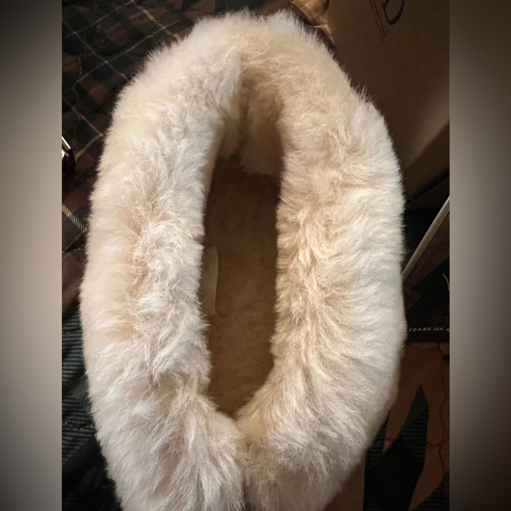 NIB Overland  Suede Leather Sheepskin Slipper Booties Shoes Women’s 9 - Picture 2 of 5